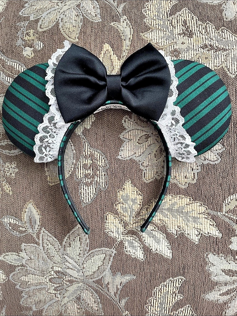 NWOT Disney Haunted Mansion Ghost Hostess Earband